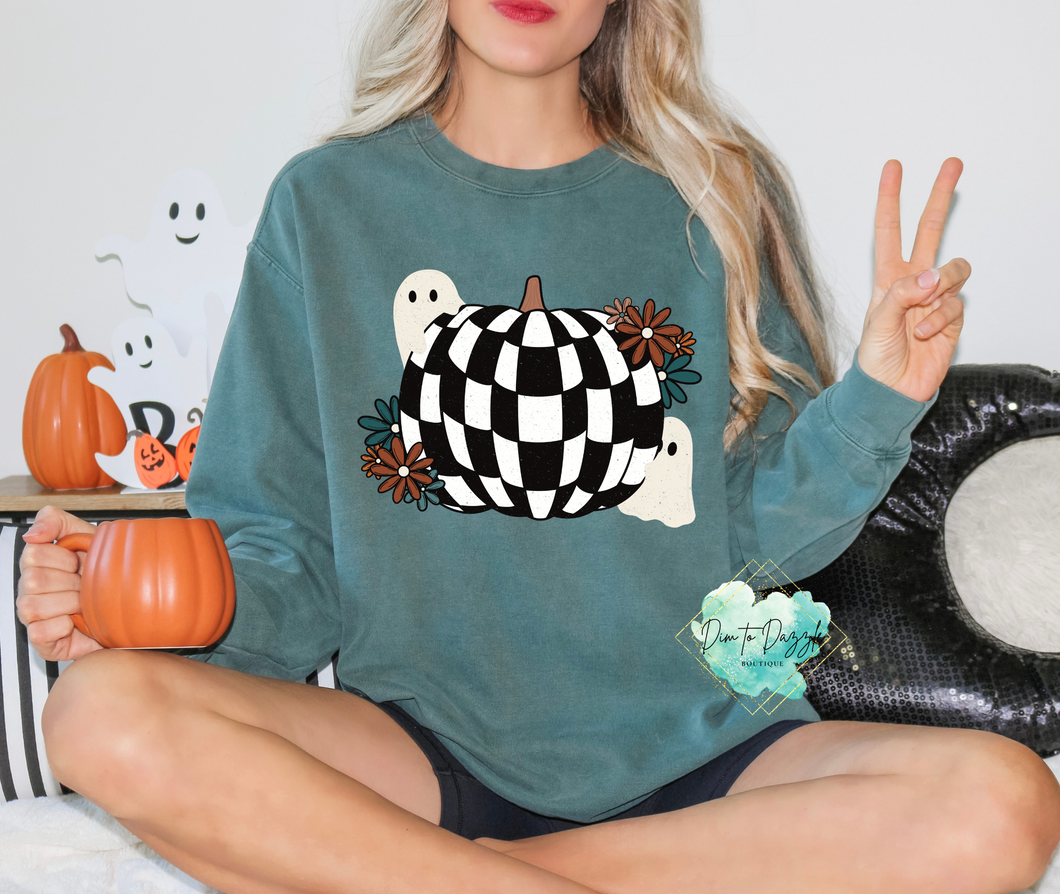 Checkered Retro Pumpkin Graphic Long Sleeve Tee